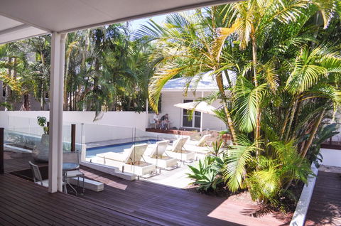 Cove Studios - Accommodation Gladstone 35