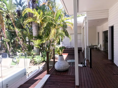 Cove Studios - Accommodation Gladstone 31
