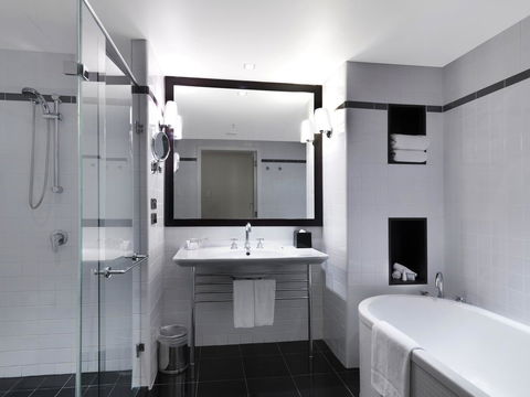 Amora Hotel Jamison Sydney - Accommodation Gladstone 5