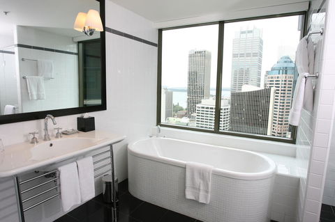 Amora Hotel Jamison Sydney - Accommodation Gladstone 30