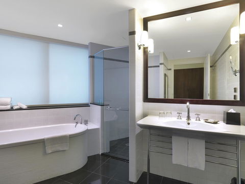 Amora Hotel Jamison Sydney - Accommodation Gladstone 36