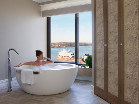 Four Seasons Hotel Sydney - Accommodation Gladstone 39