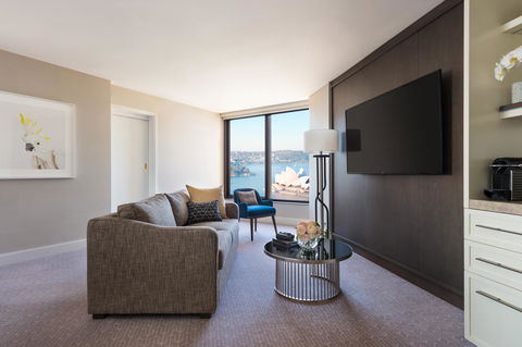 Four Seasons Hotel Sydney - Accommodation Gladstone 1