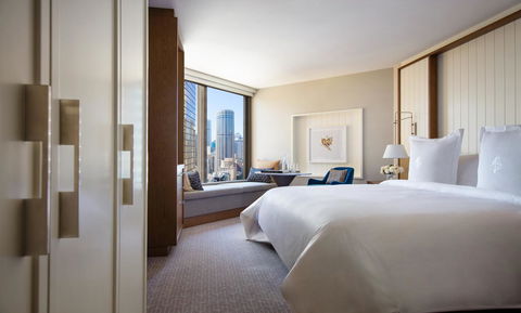Four Seasons Hotel Sydney - Accommodation Gladstone 9