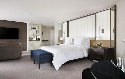 Four Seasons Hotel Sydney - Accommodation Gladstone 2