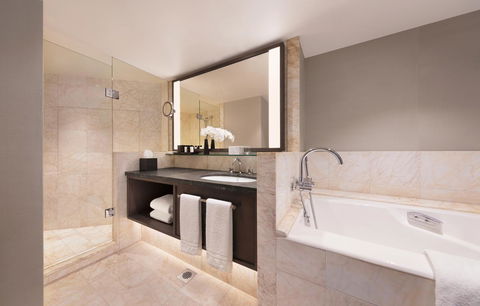 Four Seasons Hotel Sydney - Accommodation Gladstone 8