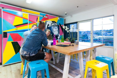 Mad Monkey Hostel Coogee Beach - Accommodation Gladstone 21