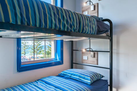 Mad Monkey Hostel Coogee Beach - Accommodation Gladstone 3
