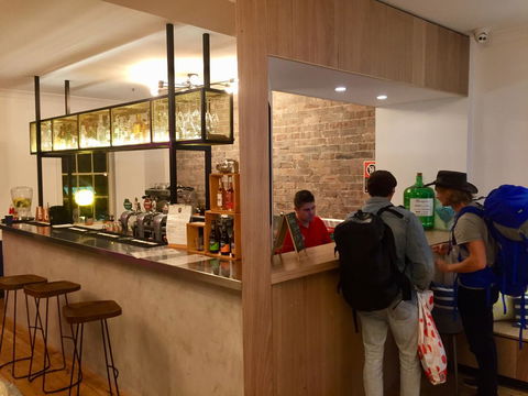 Mad Monkey Hostel Coogee Beach - Accommodation Gladstone 8