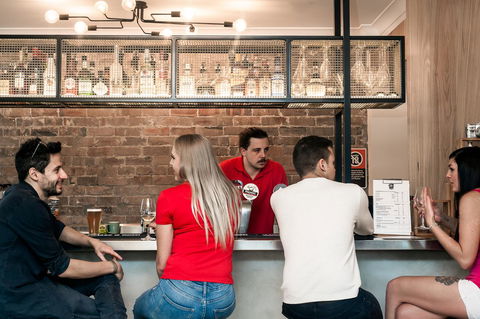 Mad Monkey Hostel Coogee Beach - Accommodation Gladstone 4