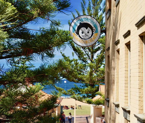 Mad Monkey Hostel Coogee Beach - Accommodation Gladstone 9
