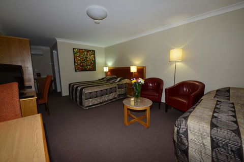 Winning Post Motor Inn - Accommodation Gladstone 20