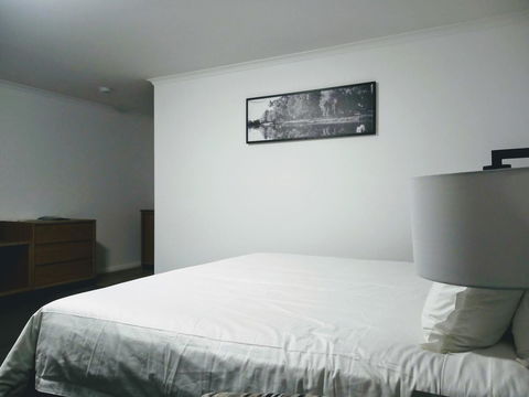 Winning Post Motor Inn - Accommodation Gladstone 4
