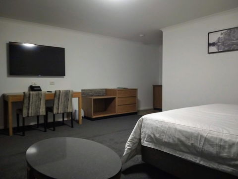 Winning Post Motor Inn - Accommodation Gladstone 7