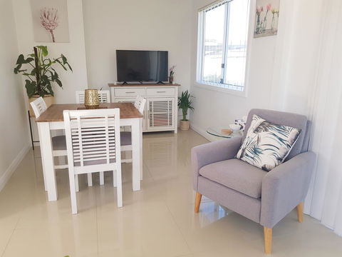 BookerBay Retreat! - Accommodation Gladstone 6