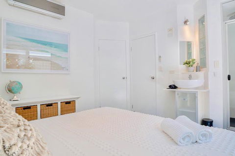 Hastings By The Sea - Accommodation Gladstone 3