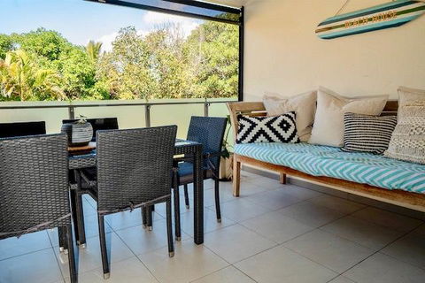 Hastings By The Sea - Accommodation Gladstone 1