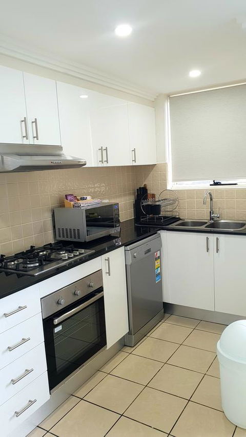 Liv Apartments Haymarket - Accommodation Gladstone 16