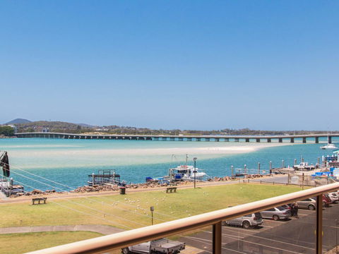 Shoreline 7 - Accommodation Gladstone 1