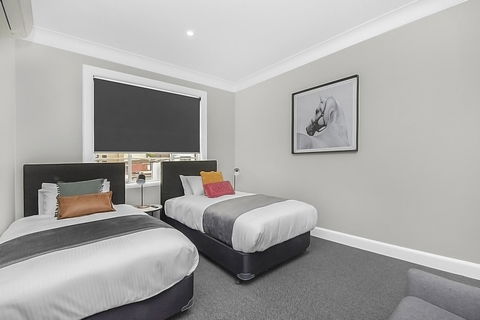 Horse And Jockey Hotel Homebush - Accommodation Gladstone 4