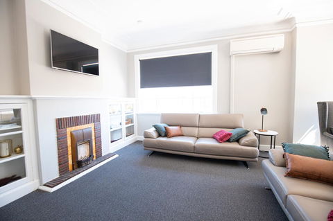 Horse And Jockey Hotel Homebush - Accommodation Gladstone 15