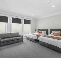 Horse and Jockey Hotel - Accommodation Gladstone