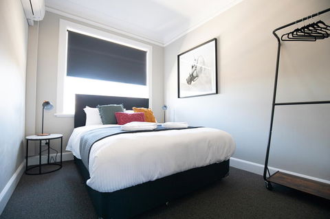 Horse And Jockey Hotel Homebush - Accommodation Gladstone 5