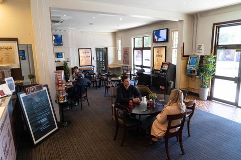 Horse And Jockey Hotel Homebush - Accommodation Gladstone 27