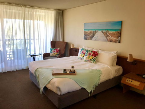 Charlesworth Bay Beach Resort - Accommodation Gladstone 2