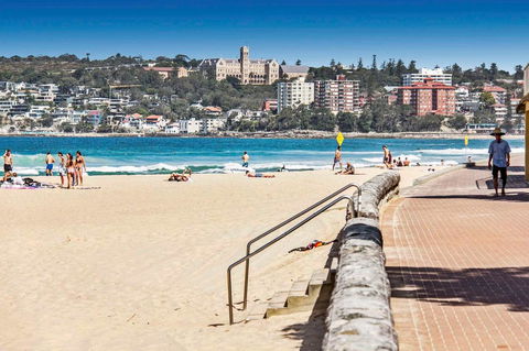 Seaspray - Manly Beach Apartment Close To The Sand - Accommodation Gladstone 6