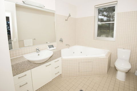 Grandview Apartments - Accommodation Gladstone 37