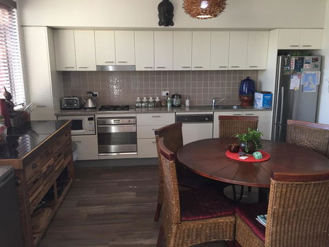 Grandview Apartments - Accommodation Gladstone 13