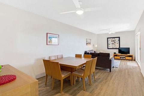 Victoria Parade, Kiah, Unit 10, 53 - Accommodation Gladstone 6