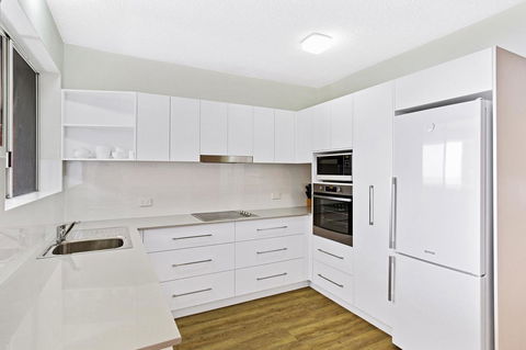 Victoria Parade, Kiah, Unit 10, 53 - Accommodation Gladstone 4