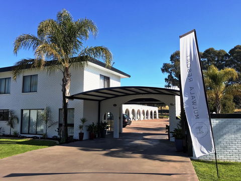 Mulwala Resort - Accommodation Gladstone 14