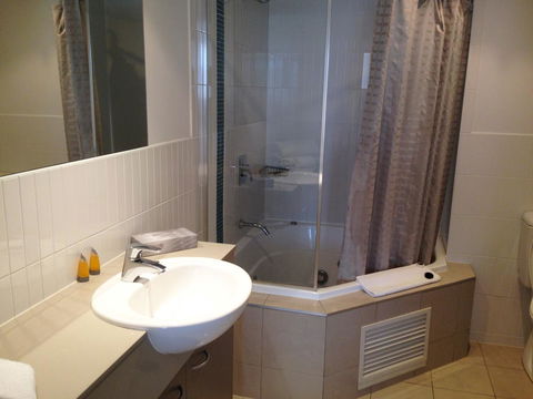 BASE Holidays - Ettalong Beach Premium Apartments - Accommodation Gladstone 39
