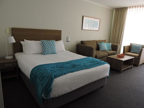BASE Holidays - Ettalong Beach Premium Apartments - Accommodation Gladstone 11