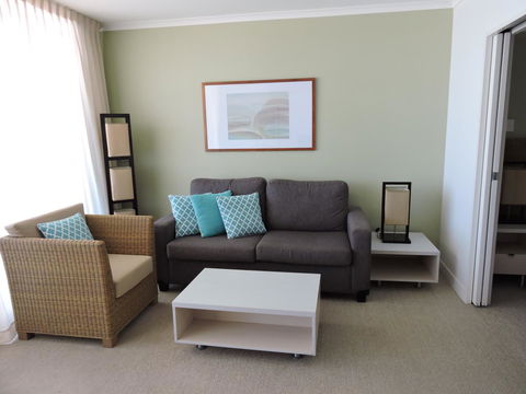 BASE Holidays - Ettalong Beach Premium Apartments - Accommodation Gladstone 17
