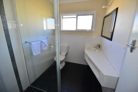 City Centre Apartments - Accommodation Gladstone 5
