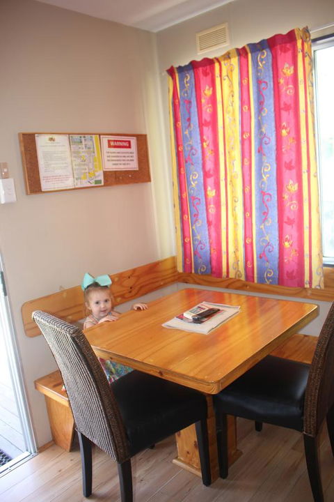 Lani\'s Holiday Island - Accommodation Gladstone 18