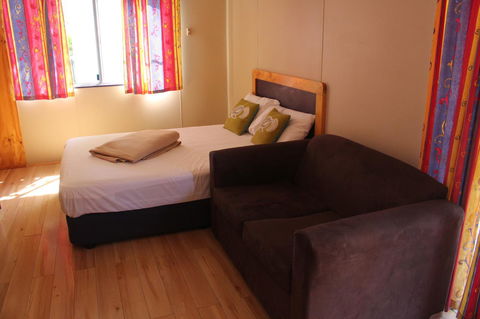 Lani\'s Holiday Island - Accommodation Gladstone 13