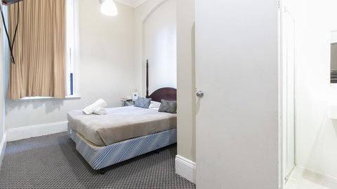 Woolbrokers Hotel - Accommodation Gladstone 7