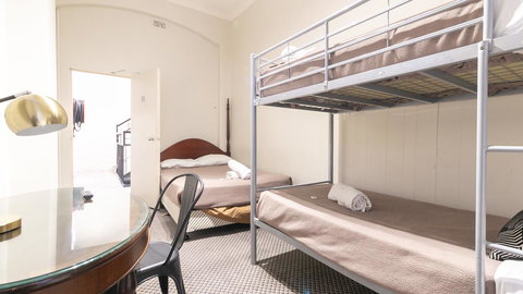 Woolbrokers Hotel - Accommodation Gladstone 14