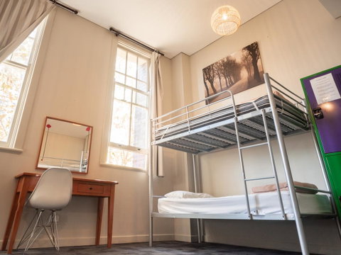 Big Backpackers Hostel - Accommodation Gladstone 23