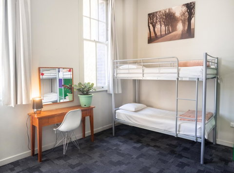 Big Backpackers Hostel - Accommodation Gladstone 27
