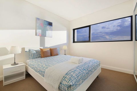 Stunning Sunset Water View 2BEDs On High Rises - Accommodation Gladstone 2