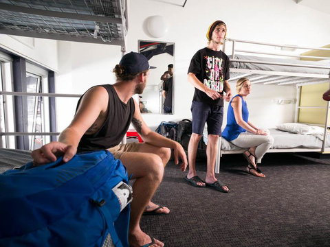 Railway Square YHA - Accommodation Gladstone 1