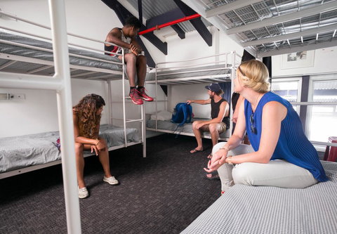 Railway Square YHA - Accommodation Gladstone 28