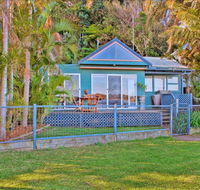 Swan Bay Hideaway - Accommodation Gladstone