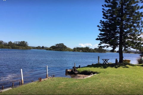 Swan Bay Hideaway - Accommodation Gladstone 13